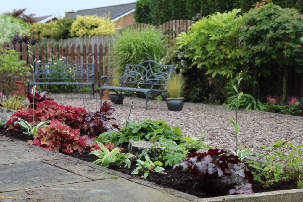 back-garden-makeover-border-2