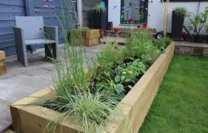 Lee Burkhills raised bed design