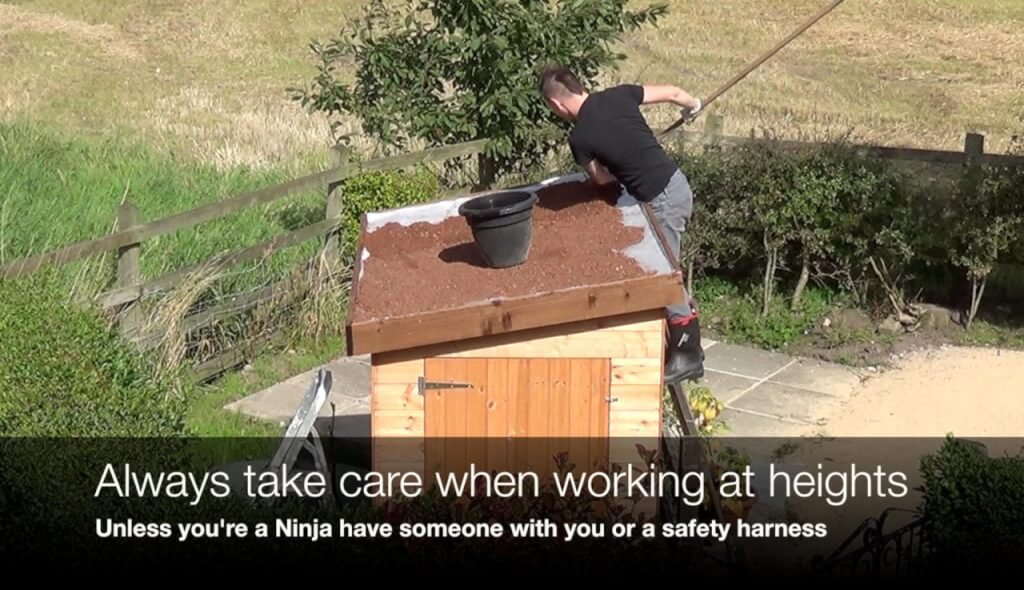 Garden Ninja fitting a green roof