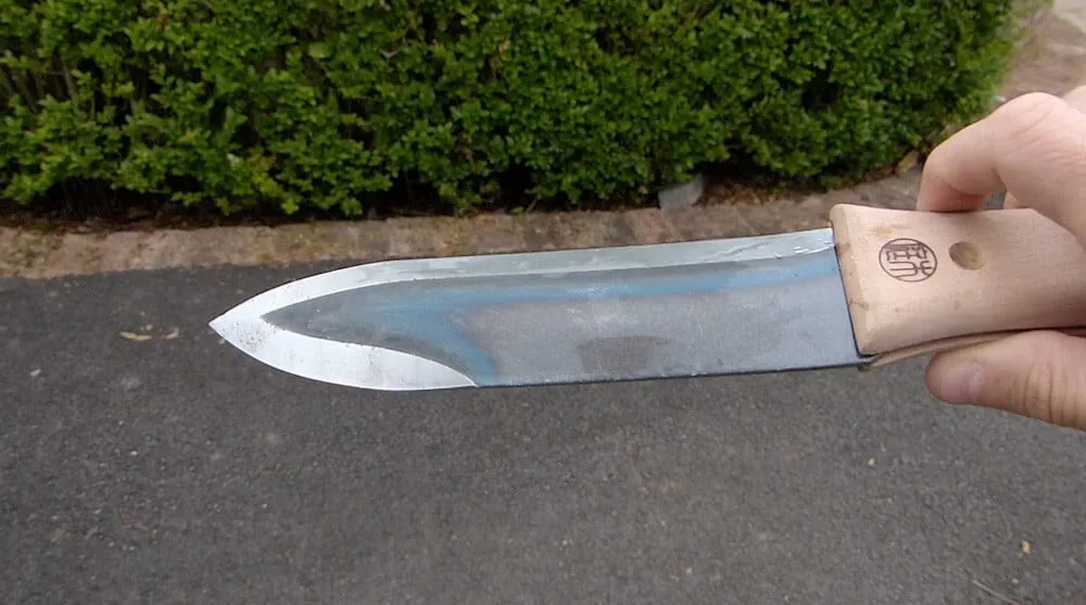 Blade of a hori hori being held by Garden Ninja