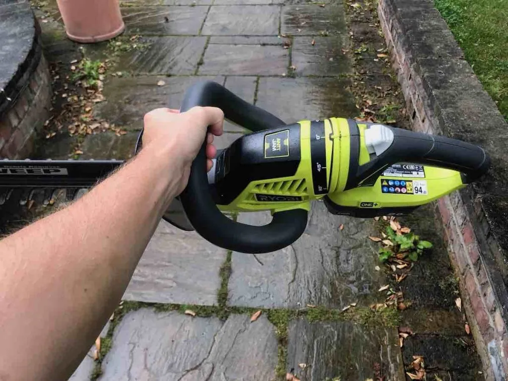 ryobi garden hedge trimmers being held