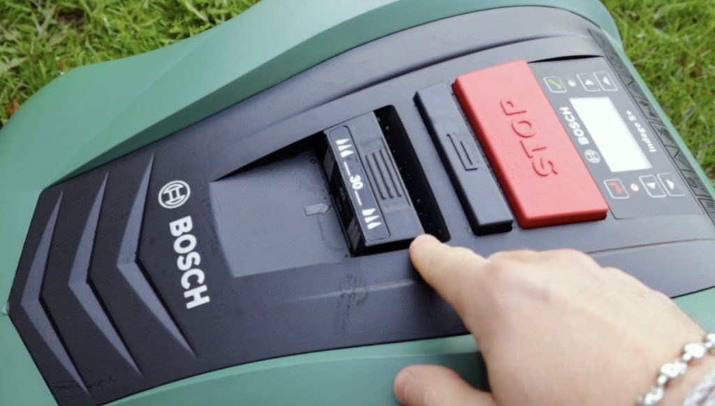 Setting mow height on a BOSCH Indego