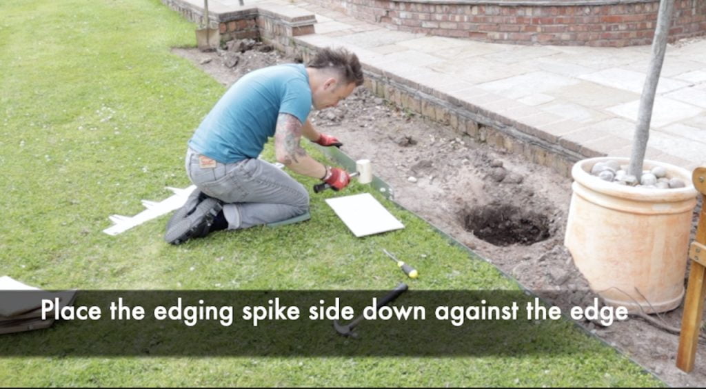 How to fit lawn edging