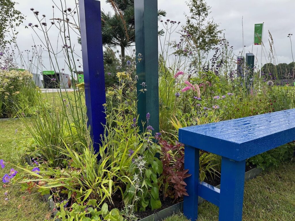 Blue bench planting scheme garden ninja