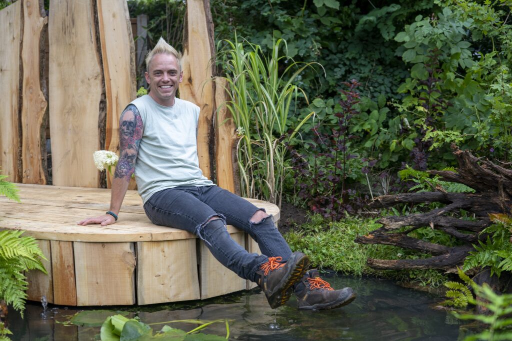 Lee Burkhill the garden ninja