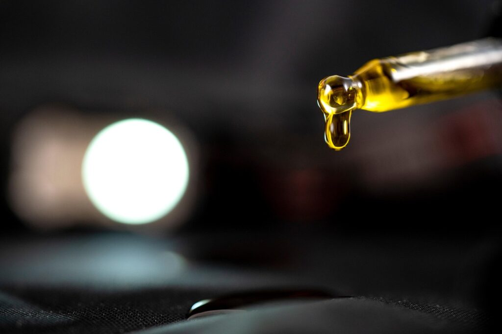 HOW TO USE NEEM OIL