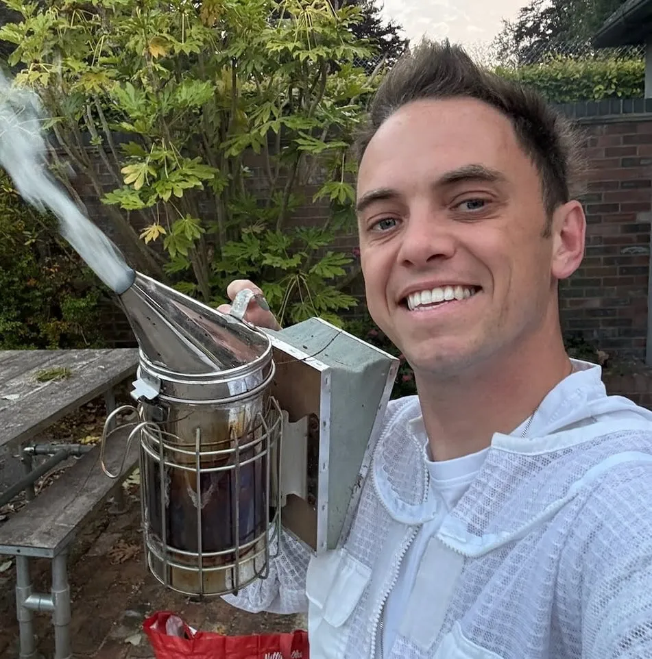 Bee smoker