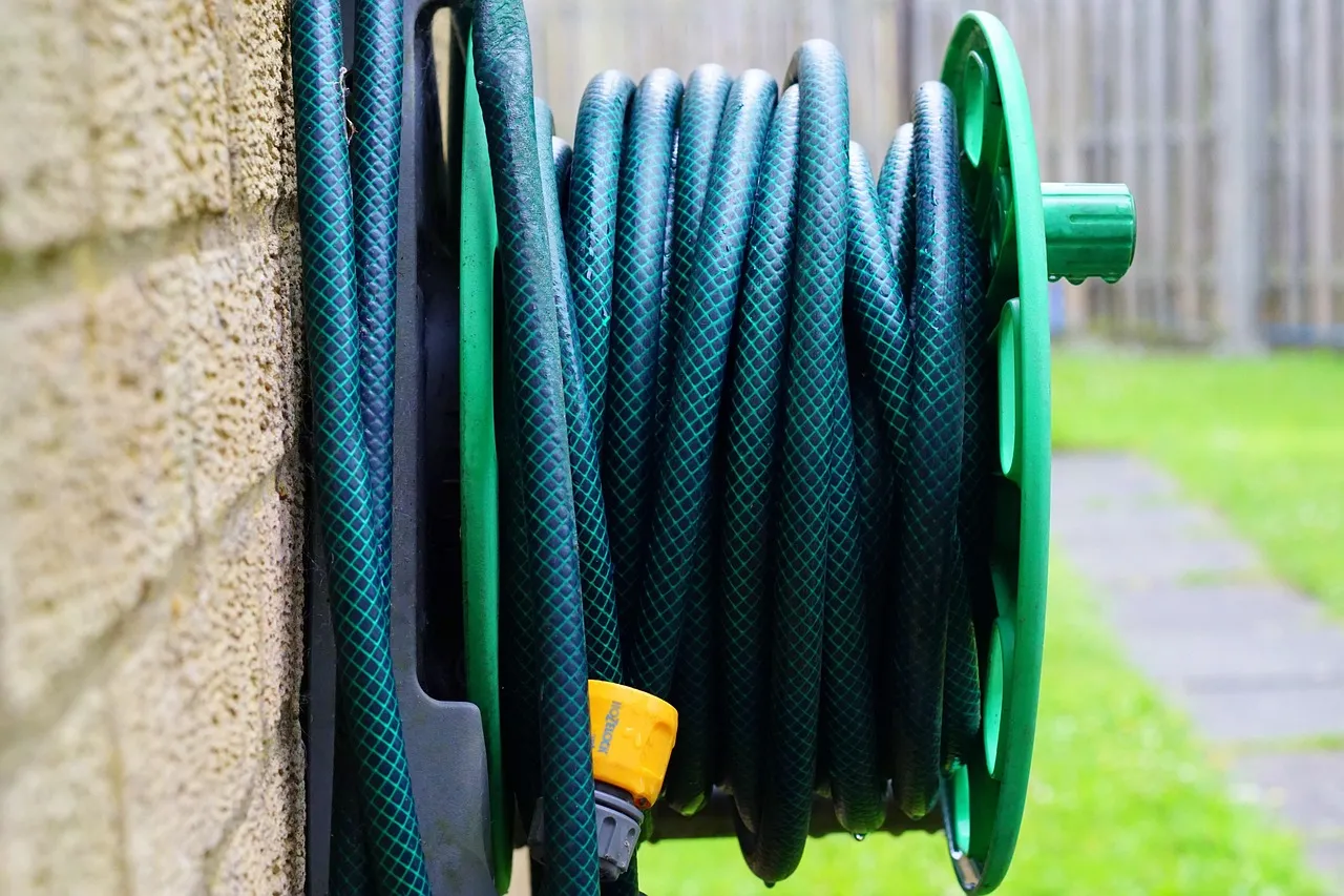 A garden hosepipe for watering borders and vegetable gardens
