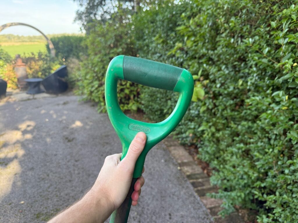 Plastic spade handles