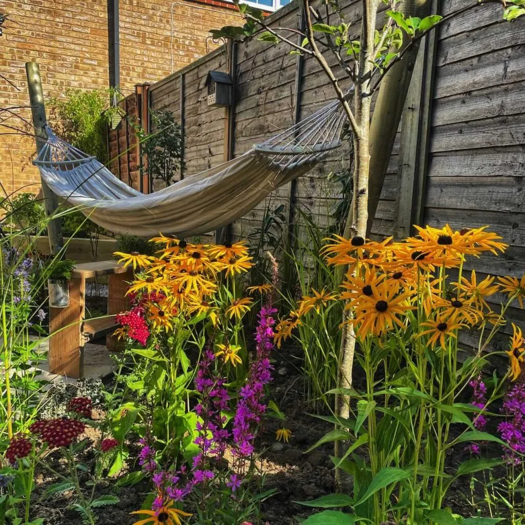 yellow planting schemes