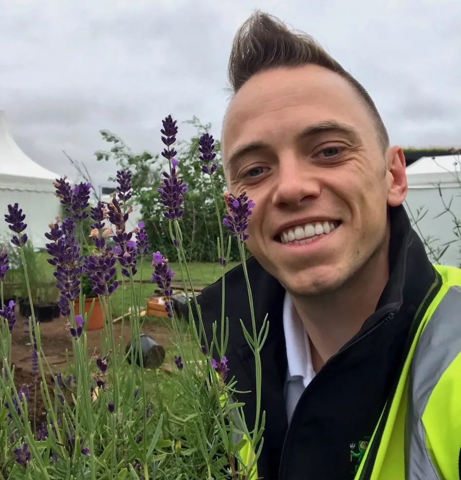 How to start a gardening business