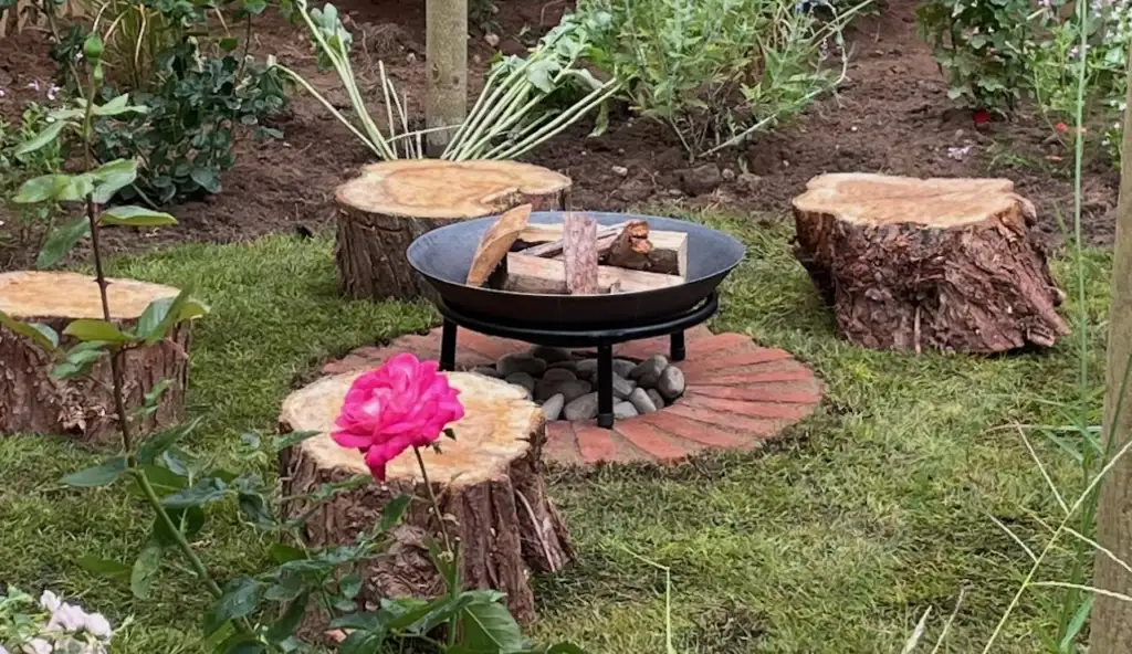 Steel fire pit