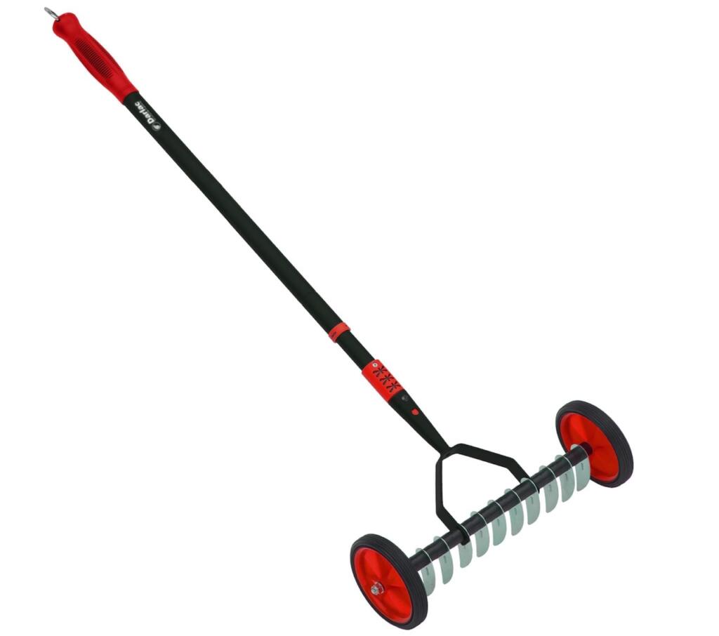 Lawn scarifier