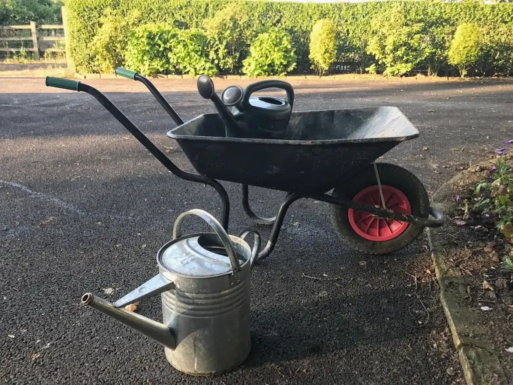 Best metal wheelbarrow