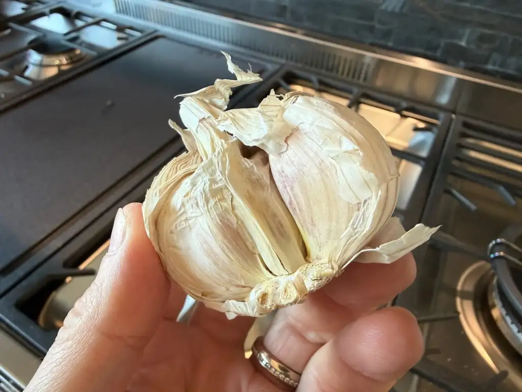 Garlic in the kitchen